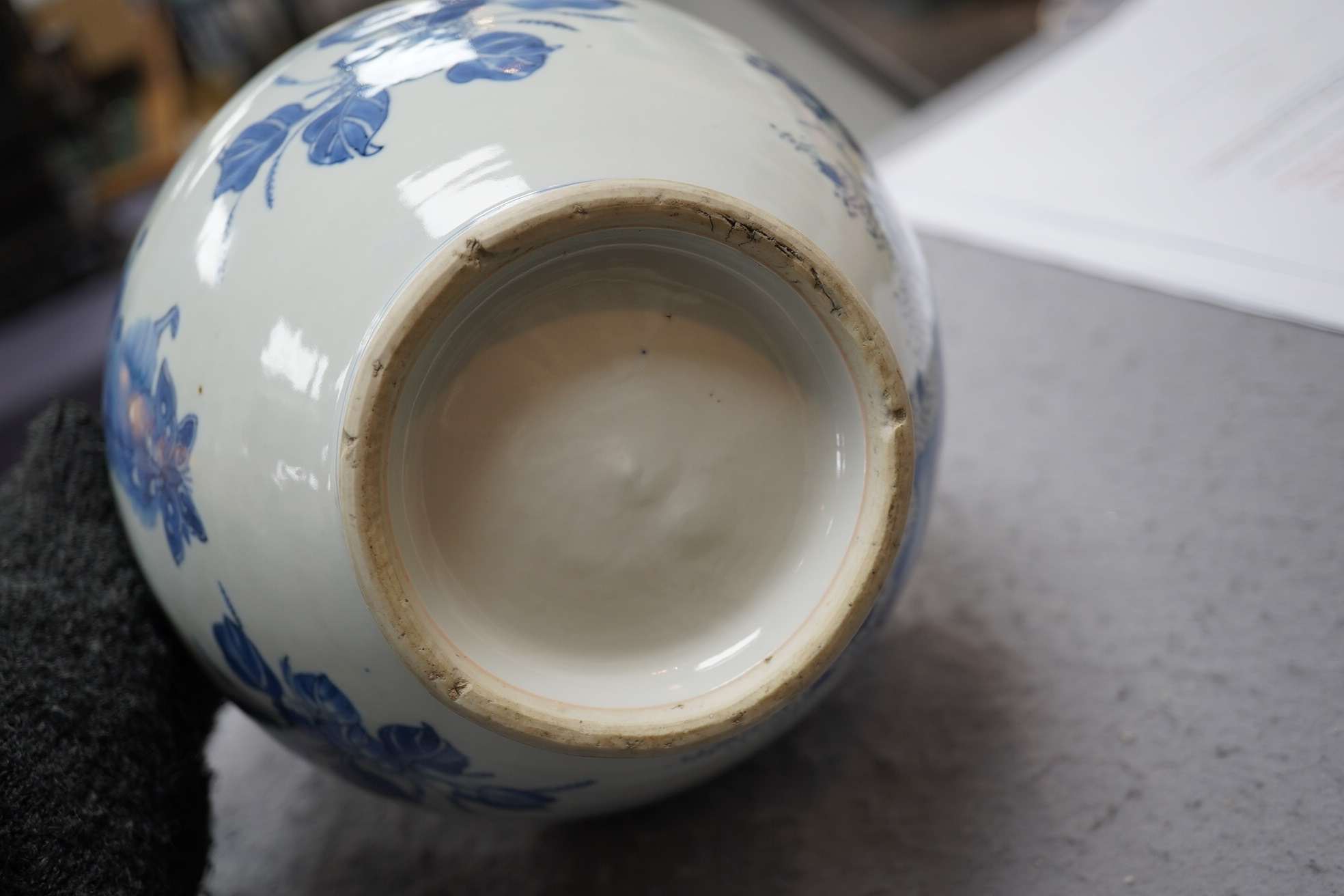 A Chinese blue and white bottle vase, Transitional, Chongzhen period, c.1630-1640